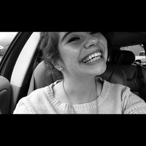 Meet your Posher, Sierra